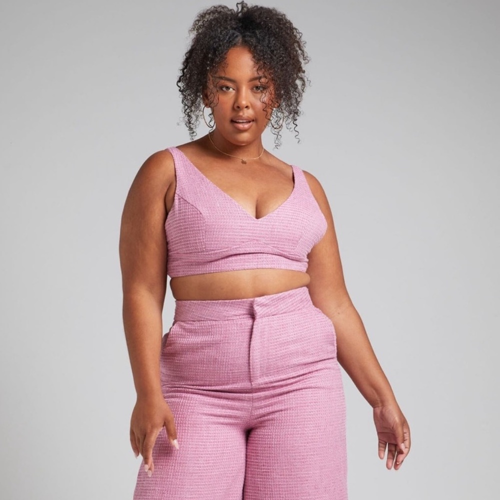 NWT Tweed Bralette Top! 4 Hook Closure. Pink. US 14